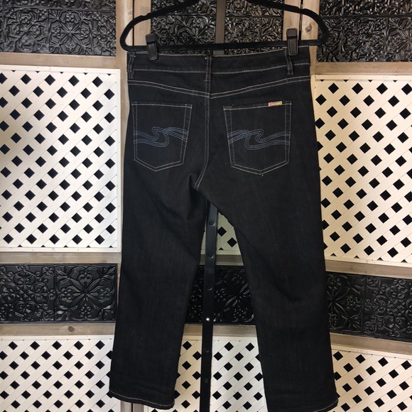 White House Black Market”Feel Beautiful” Capris 8 - Picture 5 of 10